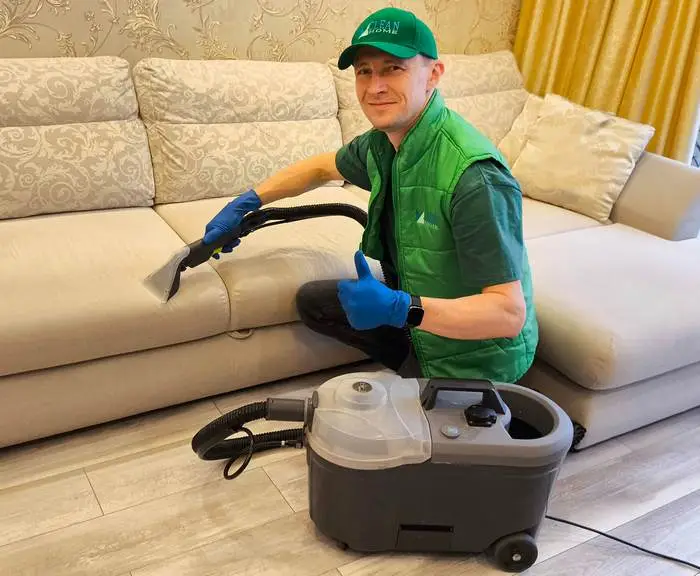 хімчистка дивану